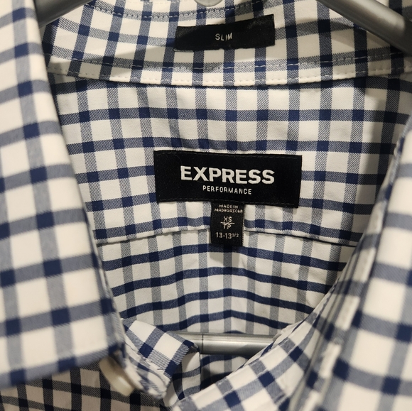 Express button up shirt - Picture 2 of 3